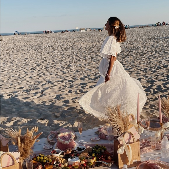 MERLETTO CUT OUT MAXI DRESS - WHITE - Picture 4 of 5